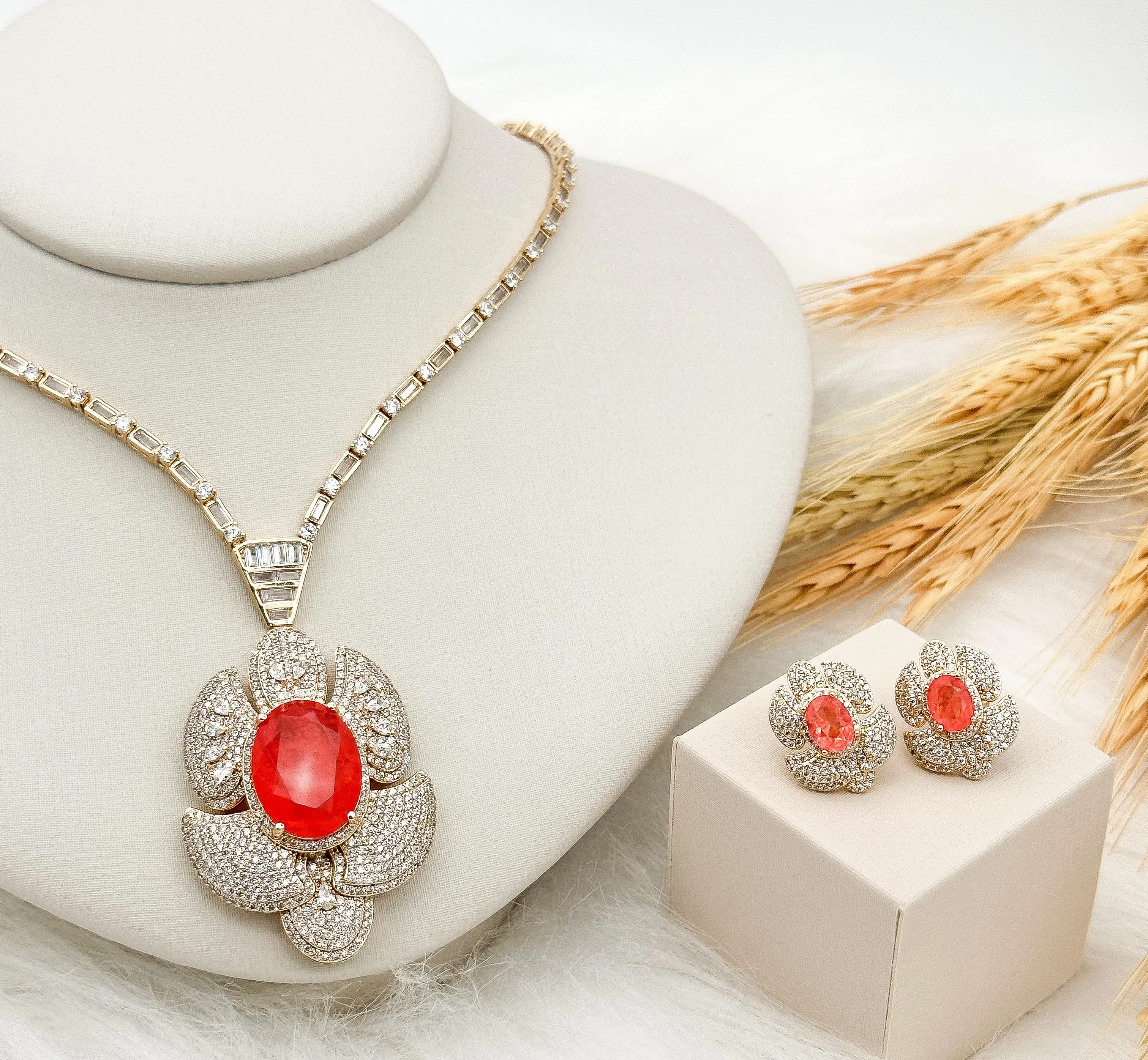 CONJUNTO LUXURI CRAVEJADO PEDRA FUSION LARANJA
