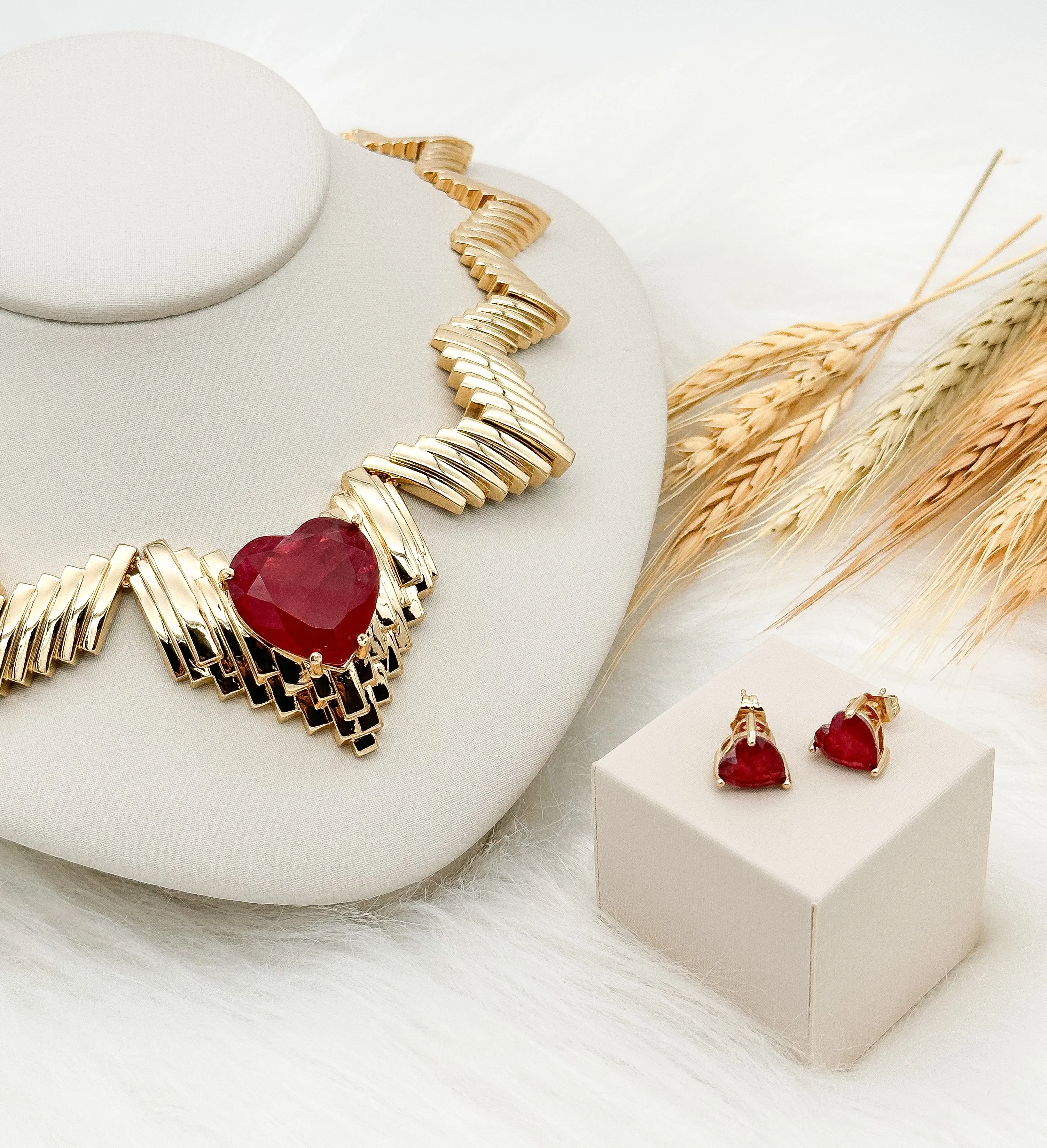 CONJUNTO RAINHA CORAÇÃO RUBI FUSION