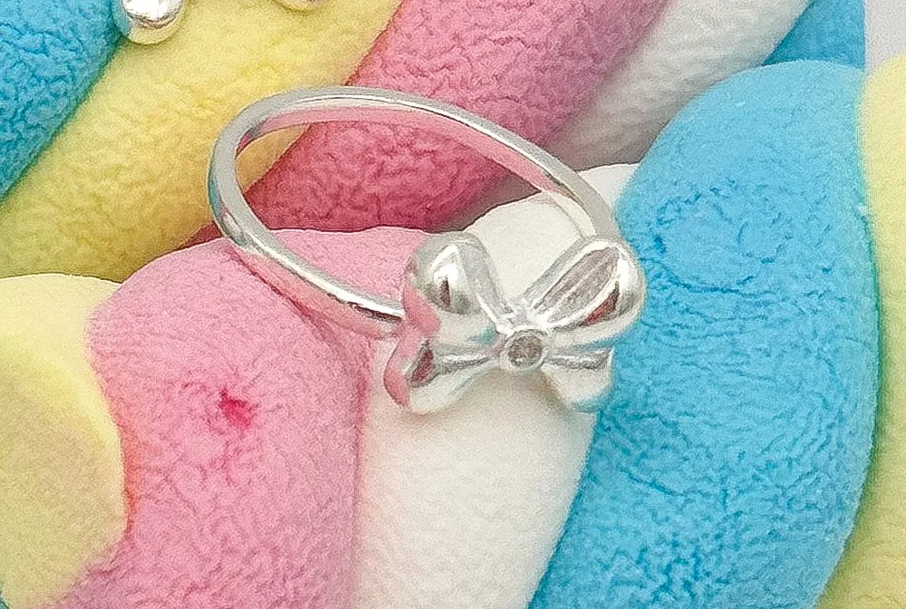 ANEL PRATA INFANTIL LAÇO