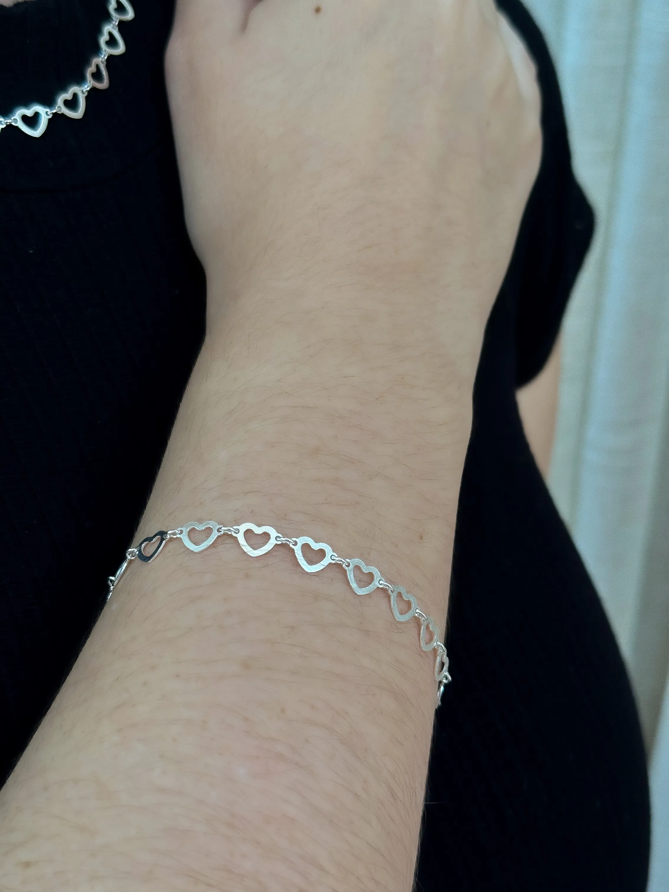 PULSEIRA PRATA CORAÇÃO VAZADO F 070
