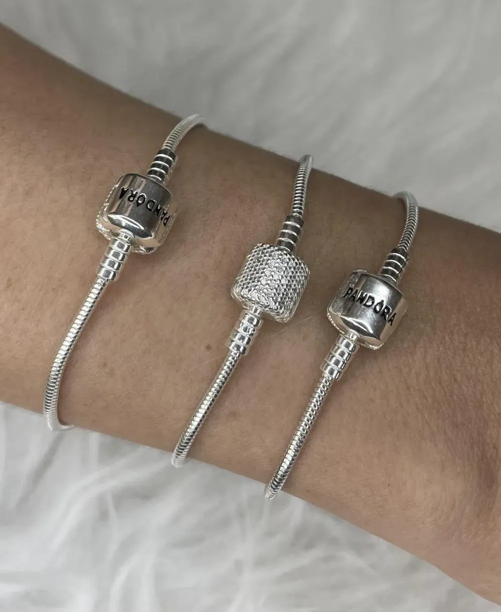 PULSEIRA PRATA COM FECHO PANDORA CRAVEJADO