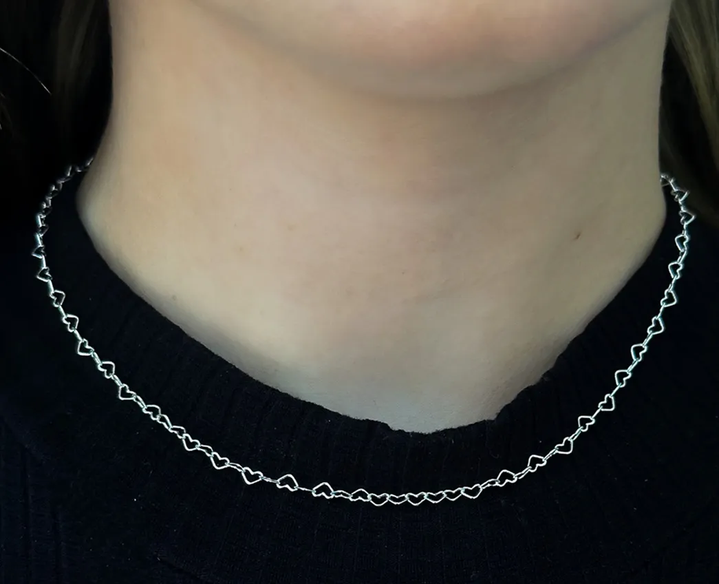 CHOKER PRATA CORAÇÃO VAZADO FIO 045