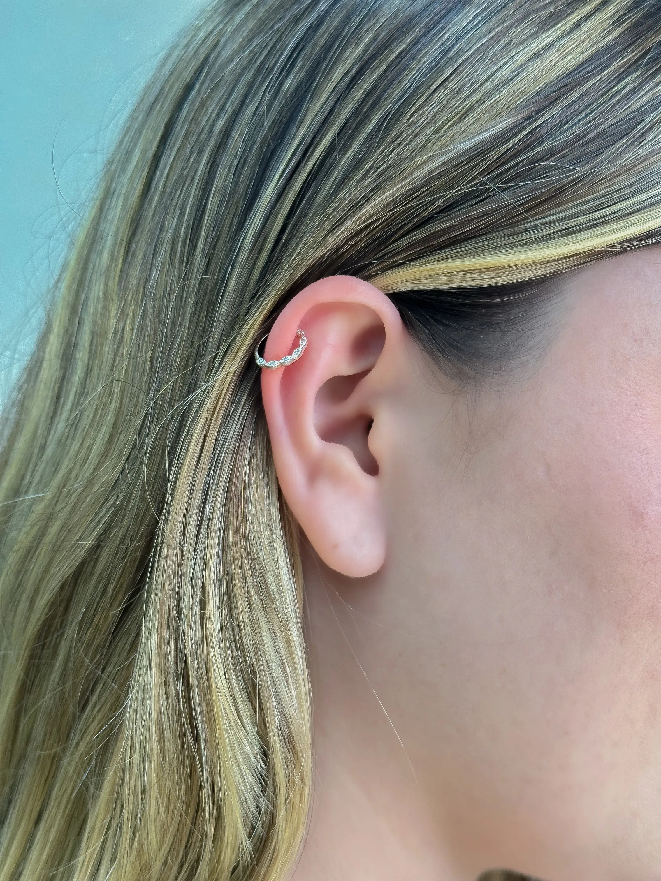 PIERCING PRATA ZIRCONIAS CRISTAIS