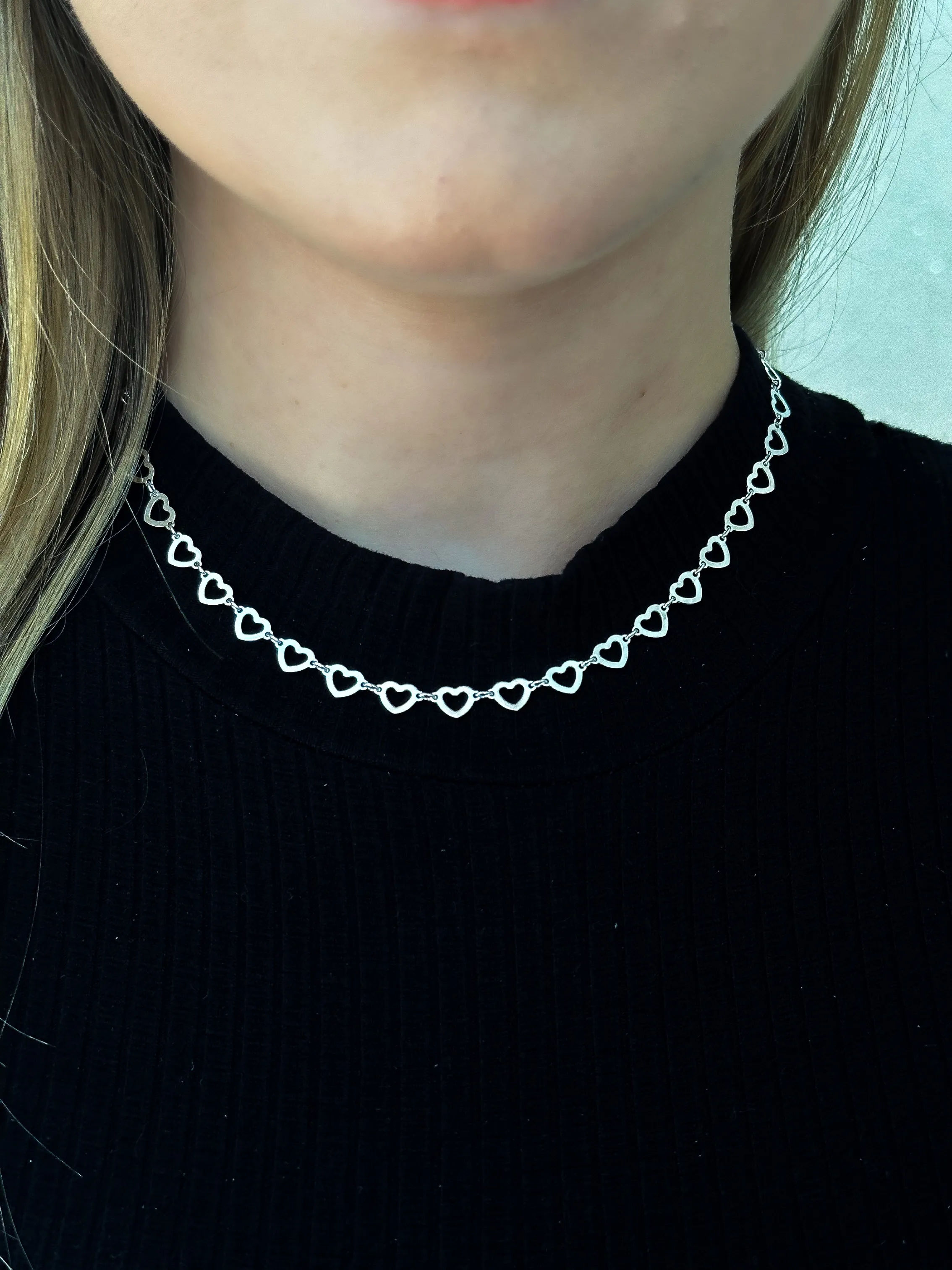 CHOKER PRATA CORAÇÃO VAZADO  FIO 070