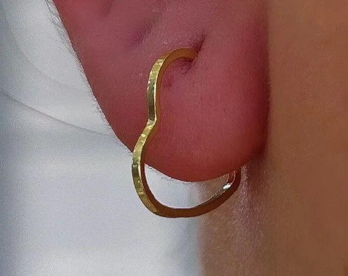 BRINCO ARGOLA CORAÇÃO PEQUENA