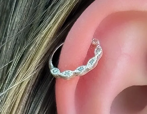 PIERCING PRATA ZIRCONIAS CRISTAIS