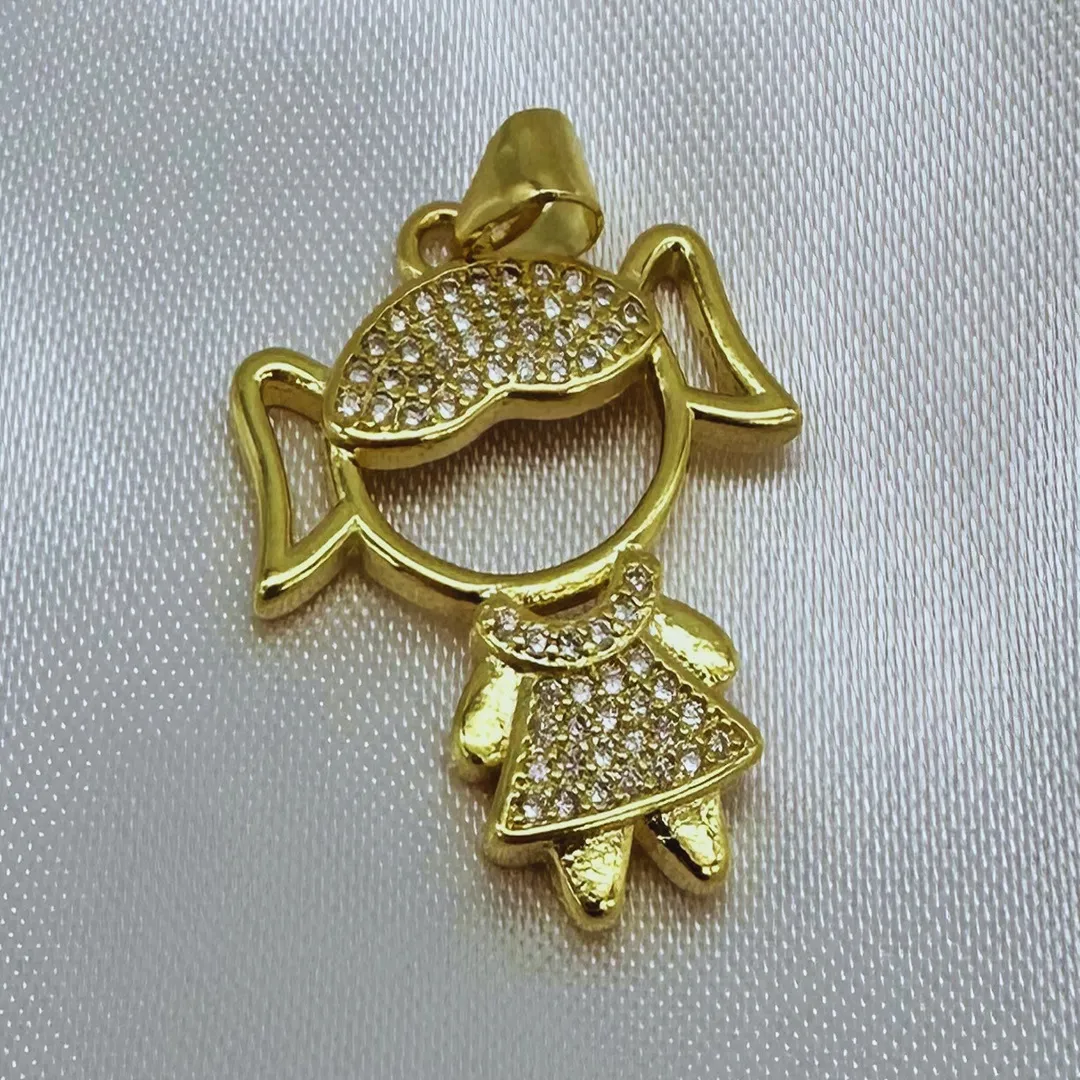 PINGENTE MENINA CRAVEJADA