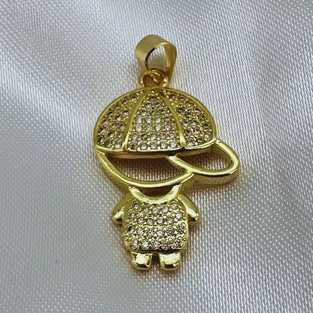 PINGENTE MENINO CRAVEJADO