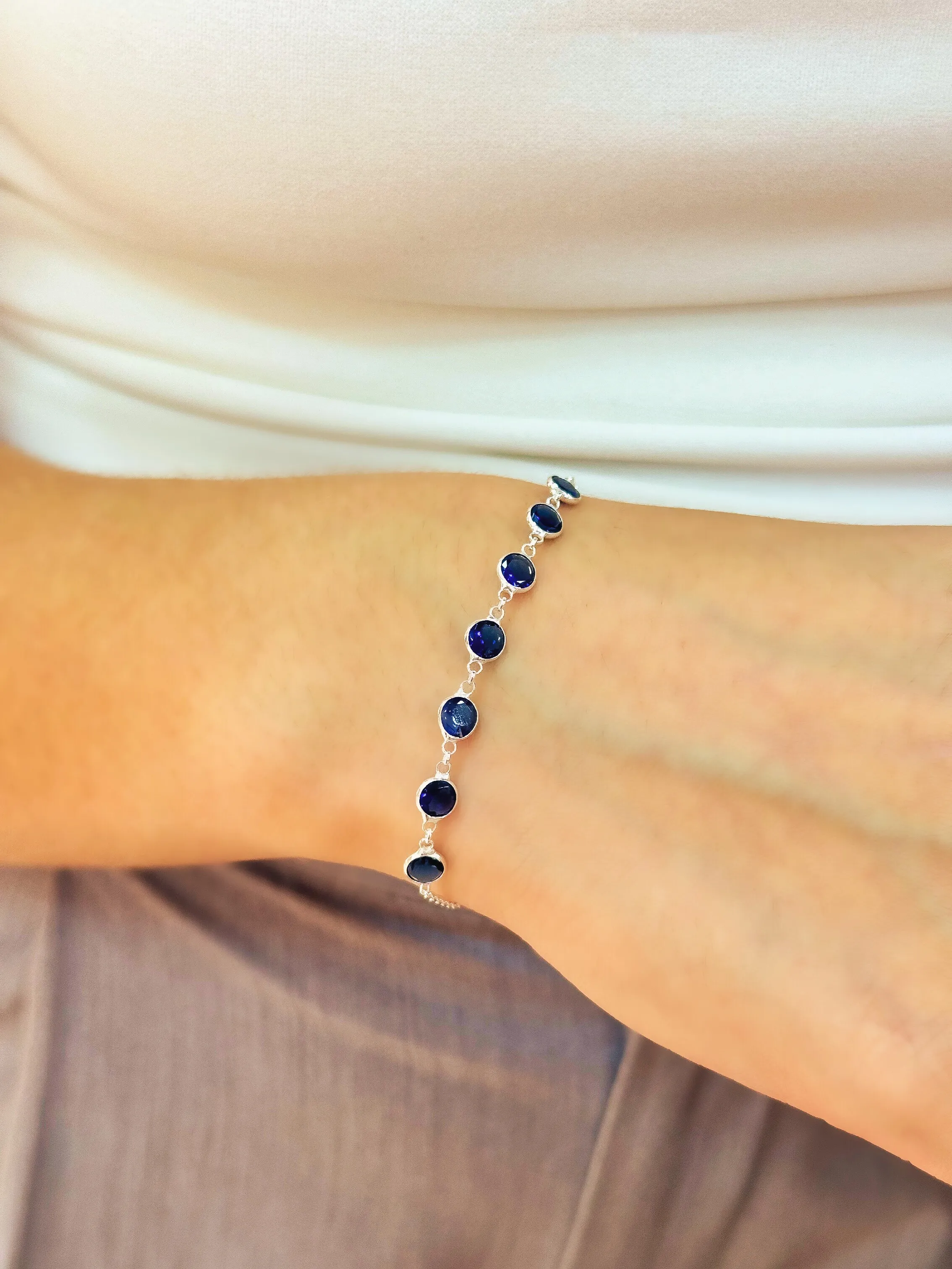 PULSEIRA PRATA PEDRAS AZUL SAFIRA