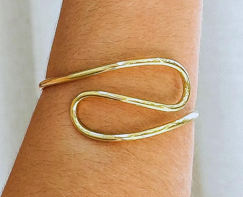 BRACELETE ONDULADO LISO