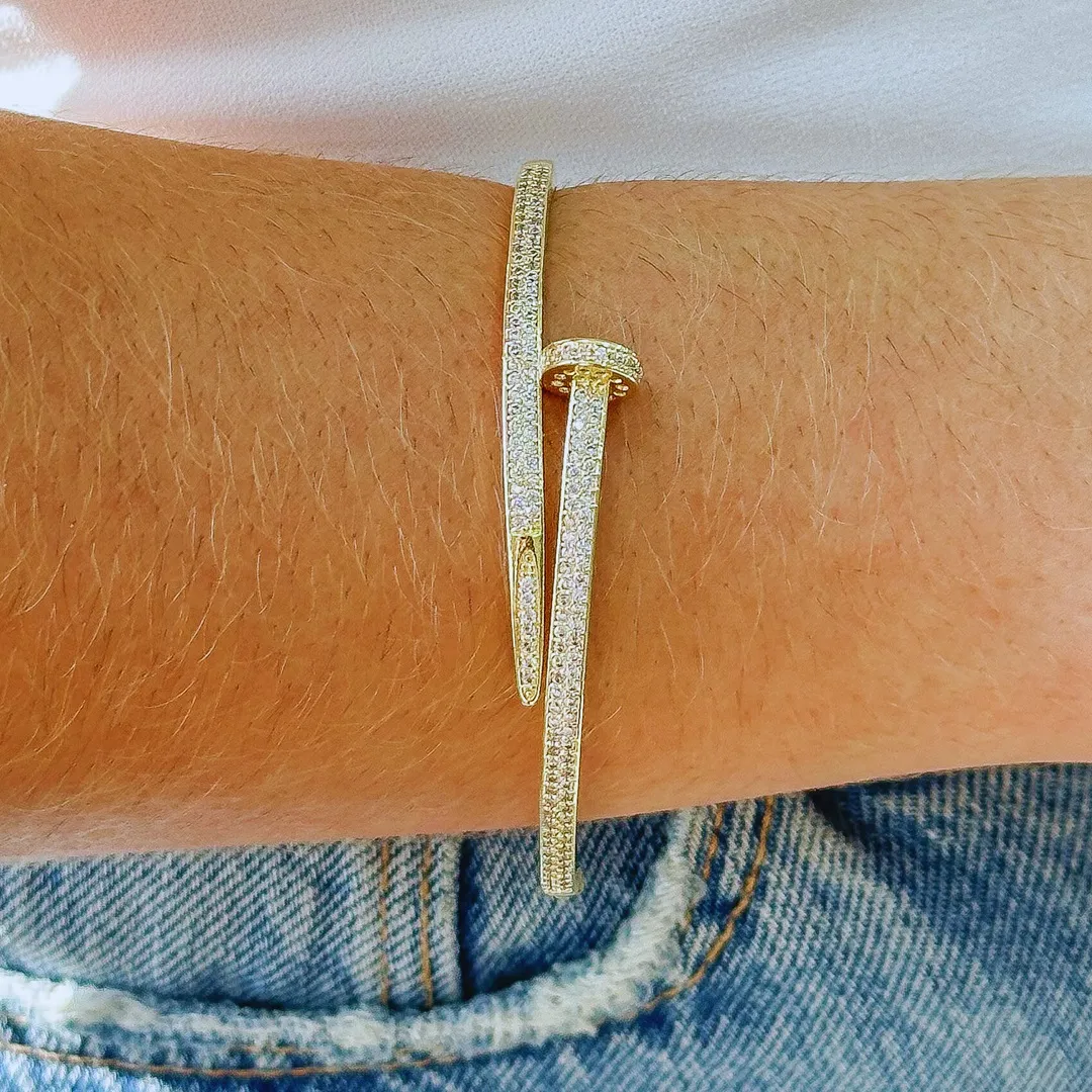 BRACELETE PREGO CRAVEJADO