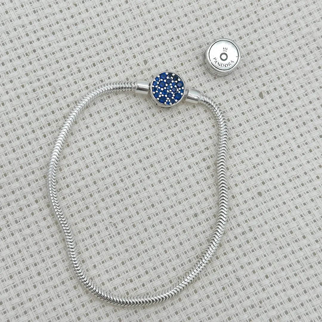 PULSEIRA PRATA COM FECHO PANDORA CRAVEJADO AZUL
