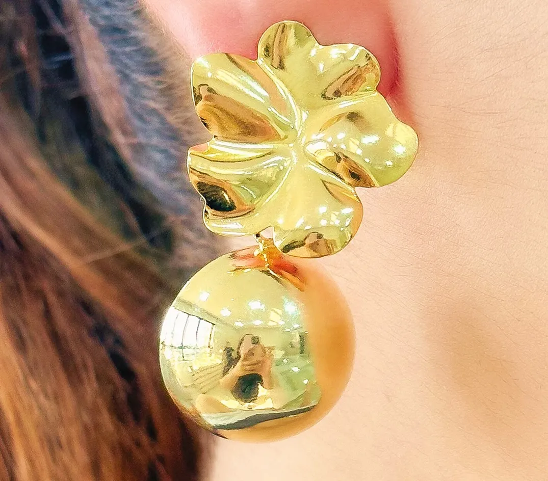 BRINCO FLOR COM ESFERA