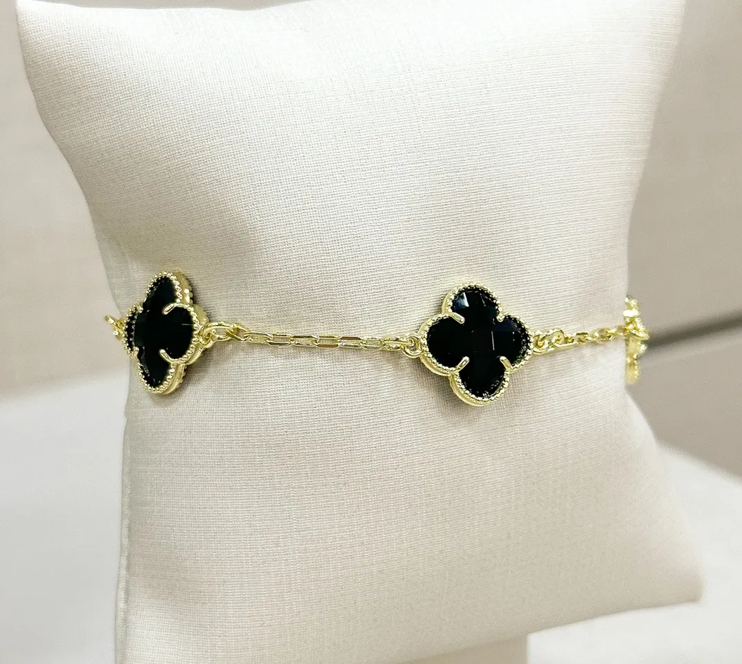PULSEIRA ALHAMBRA PEDRA PRETA