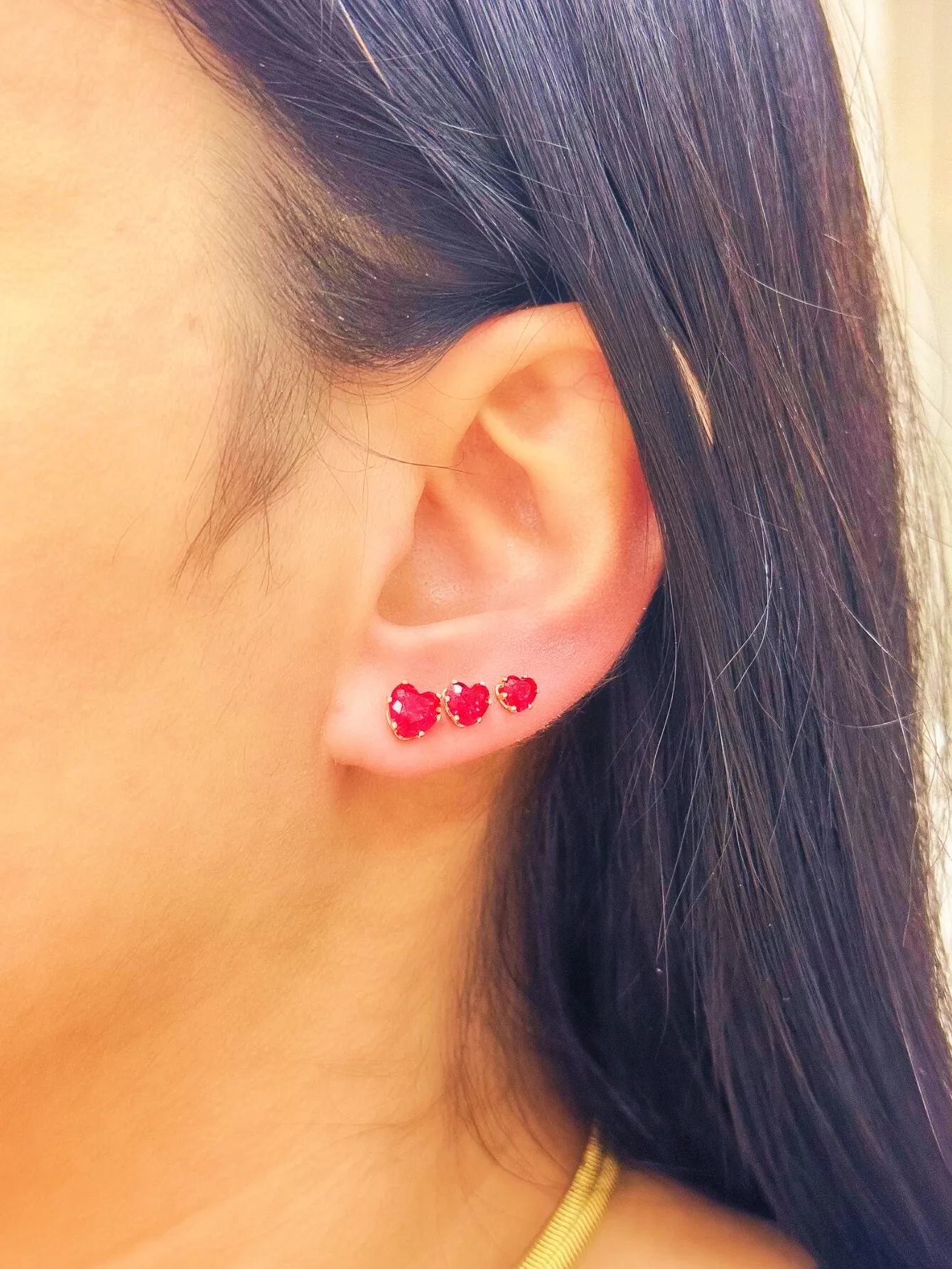 BRINCO TRIO CORAÇÃO ZIRCONIA VERMELHA