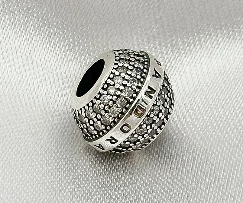 BERLOQUE PRATA PASSANTE ESFERA CRAVEJADA PANDORA