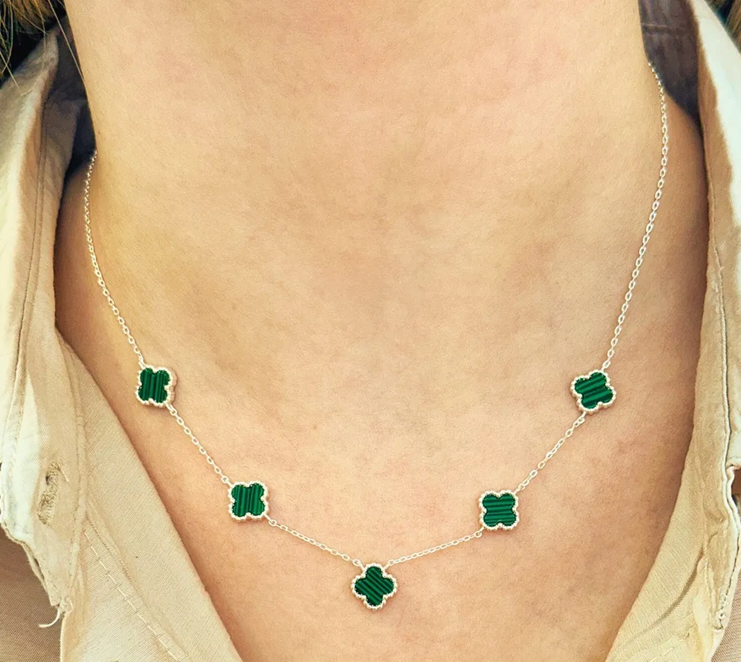 GARGANTILHA PRATA ALHAMBRA VAN CLEEF MALAQUITAS