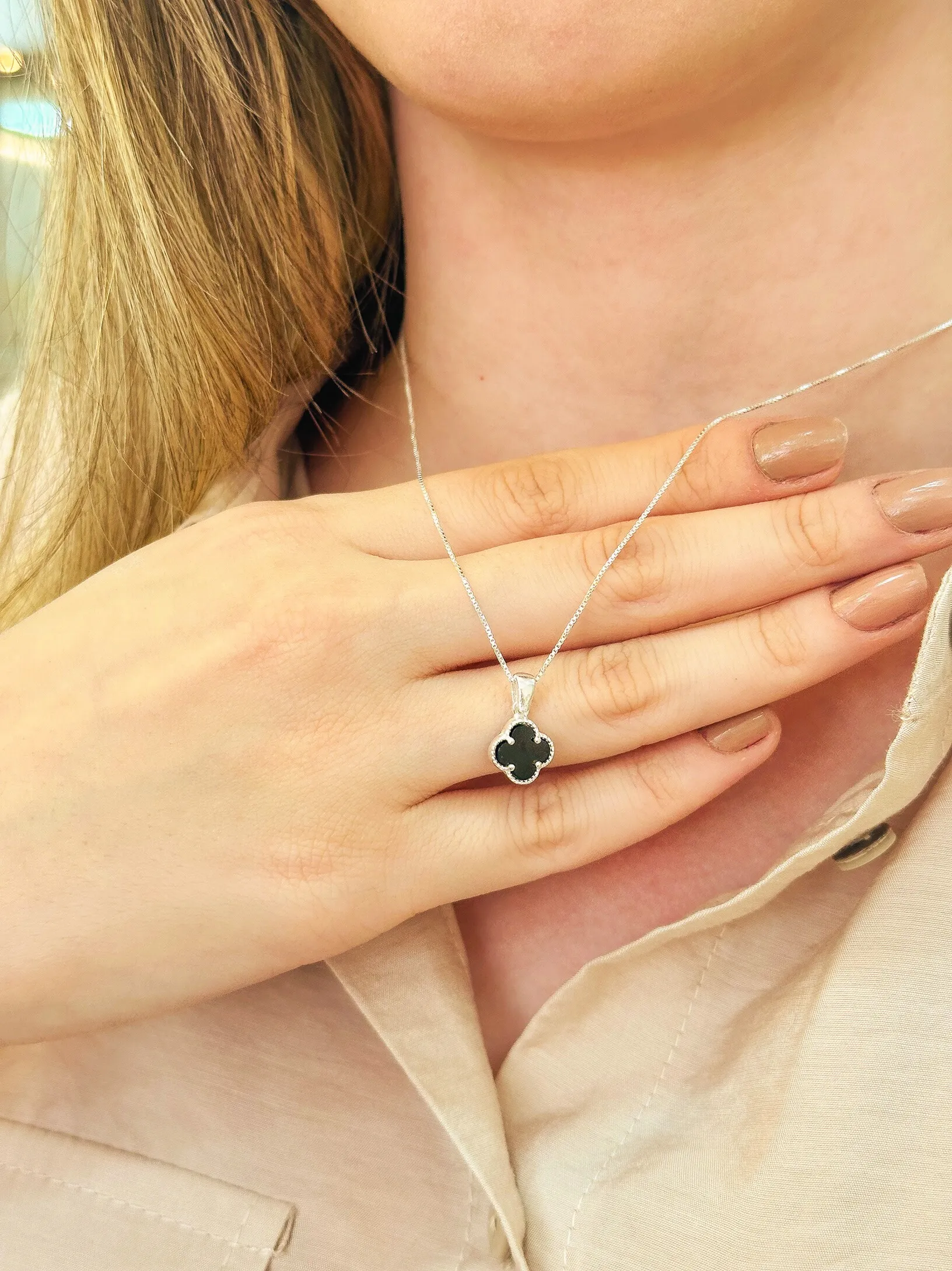 CONJUNTO PRATA ALHAMBRA VAN CLEEF PEDRA ONIX
