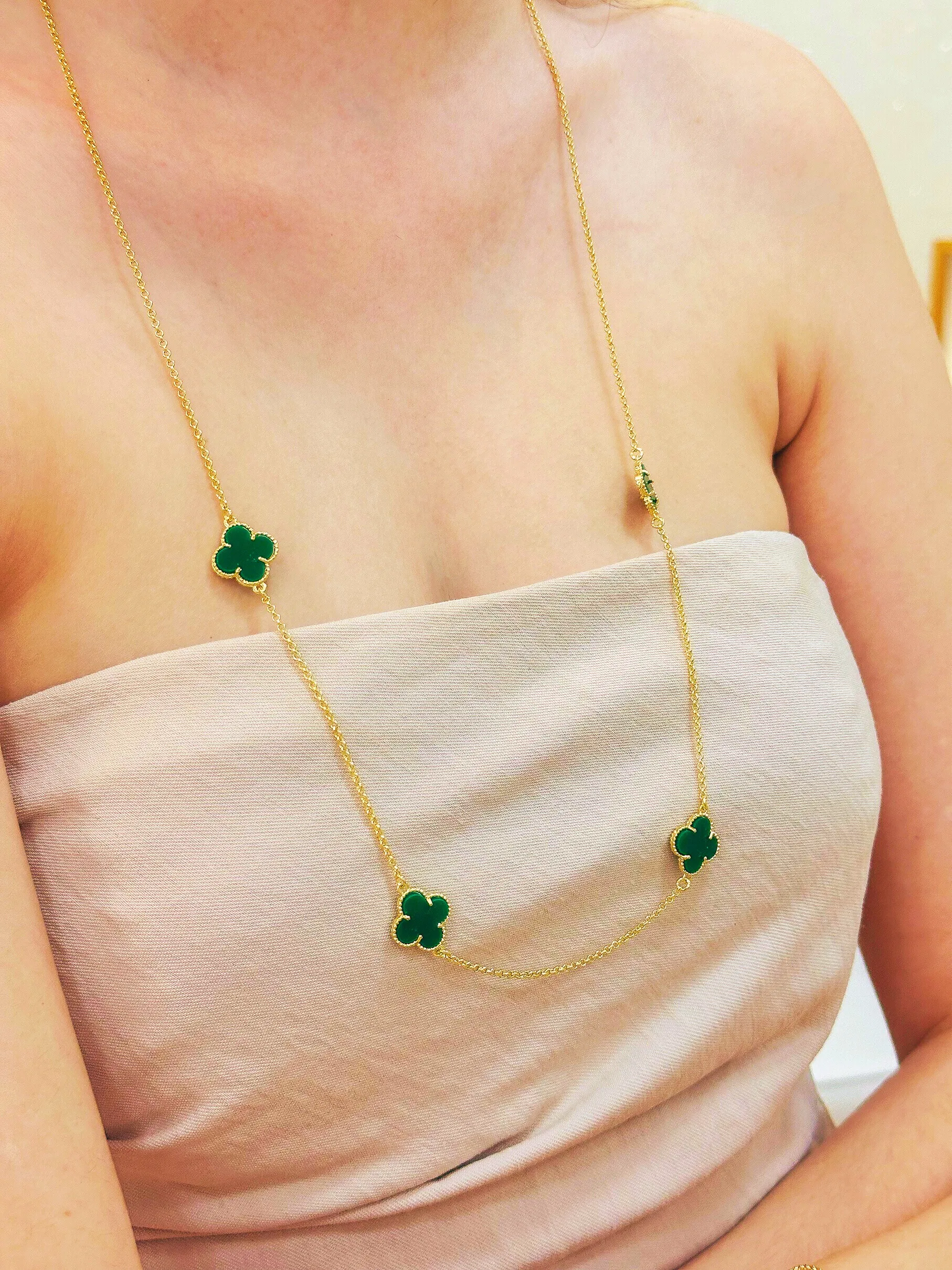 COLAR LONGO ALHAMBRA VERDE VAN CLEEF