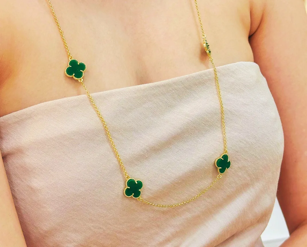 COLAR LONGO ALHAMBRA VERDE VAN CLEEF