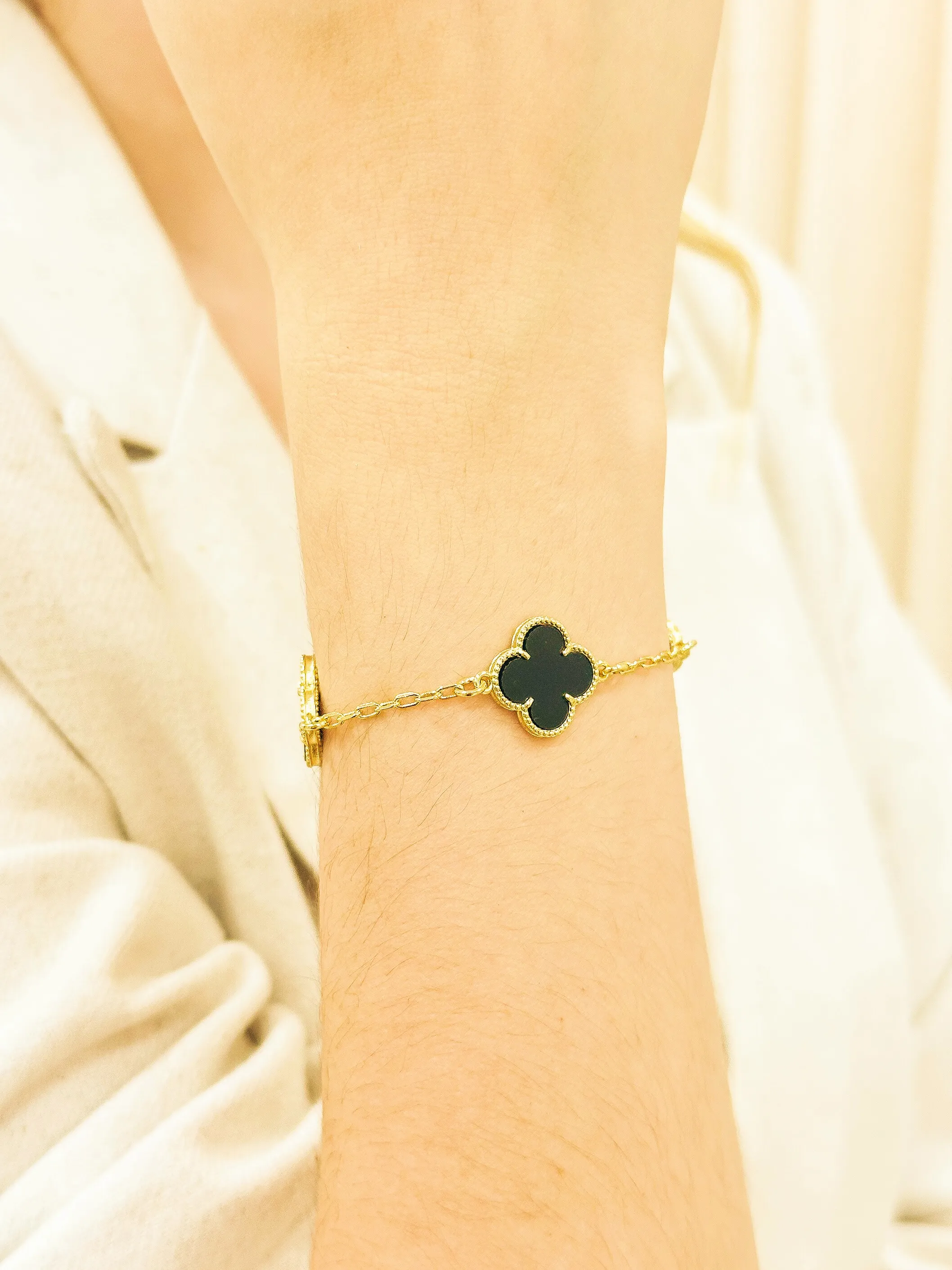 PULSEIRA ALHAMBRA PEDRA PRETA VAN CLEFF