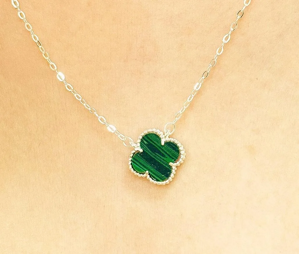 GARGANTILHA PRATA ALHAMBRA VAN CLEEF MALEQUITA