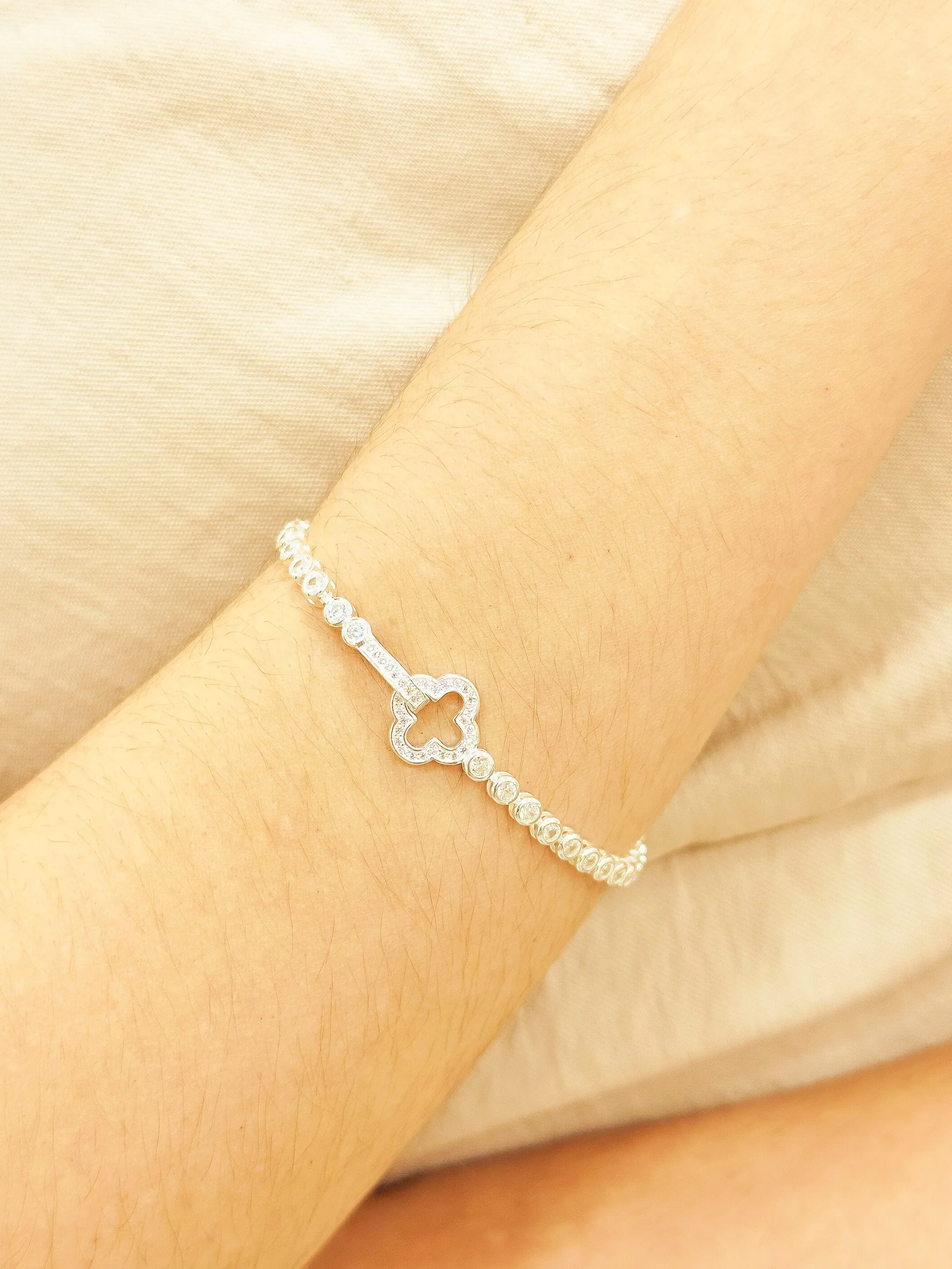 PULSEIRA PRATA RIVIERA VAN CLEEF