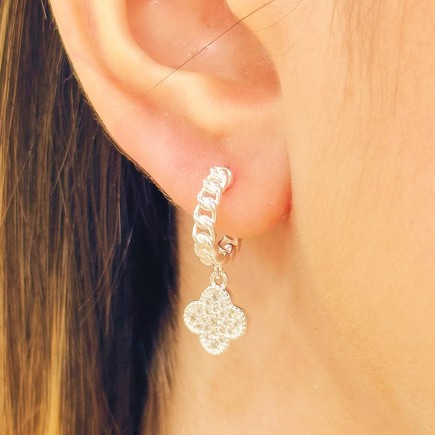 CONJUNTO PRATA GRUMET VAN CLEEF CRAVEJADO