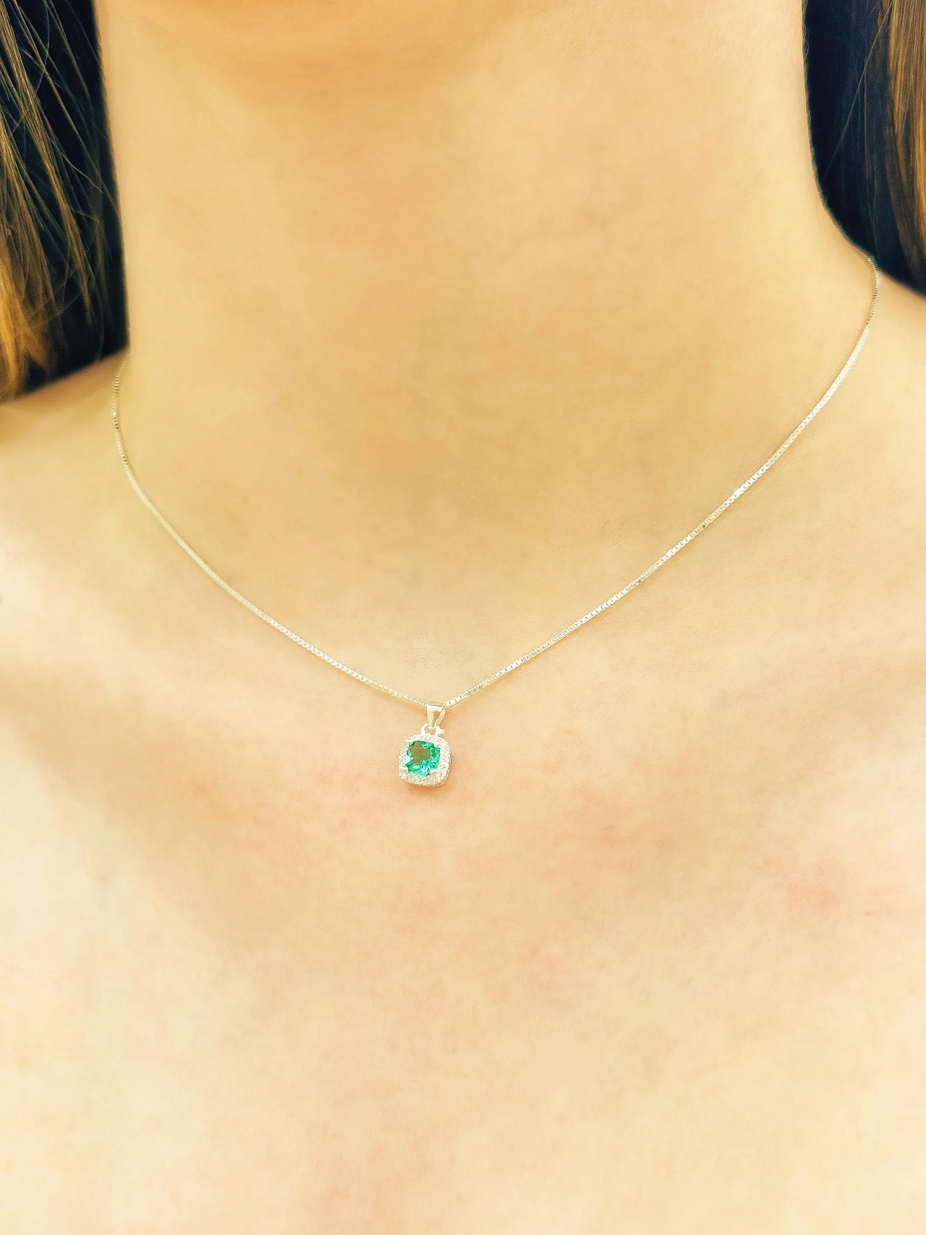 CONJUNTO PRATA PEDRA QUADRADA BORDA CRAVEJADA AQUAMARINE