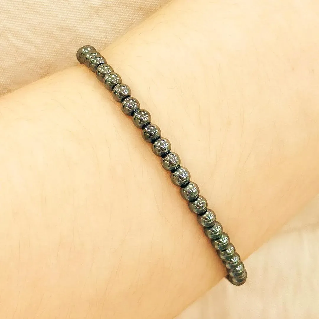 PULSEIRA PRATA ESFERAS HEMATITA NATURAL 4MM