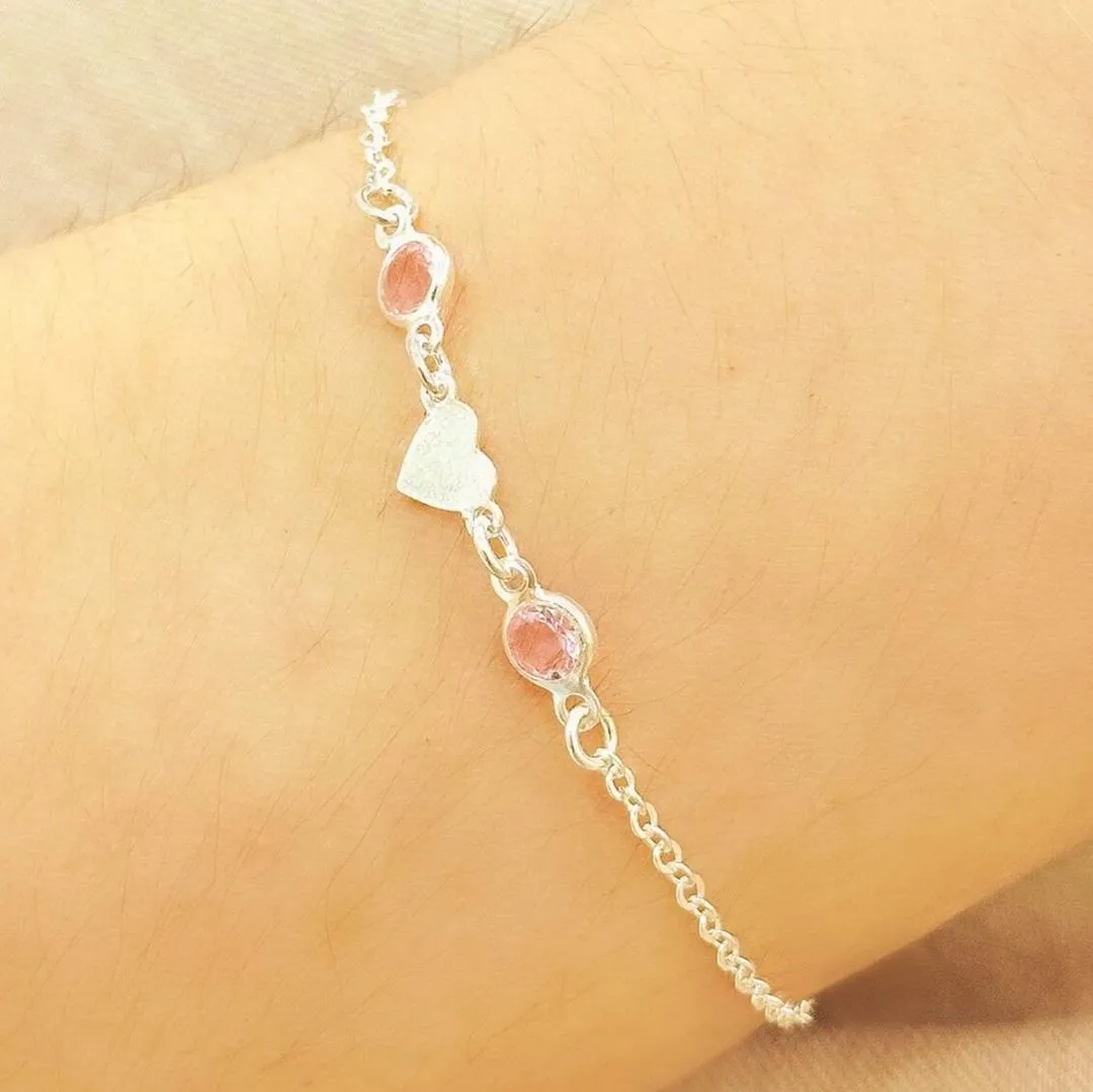 PULSEIRA PRATA PEDRA ROSA COM CORAÇÃO LISO