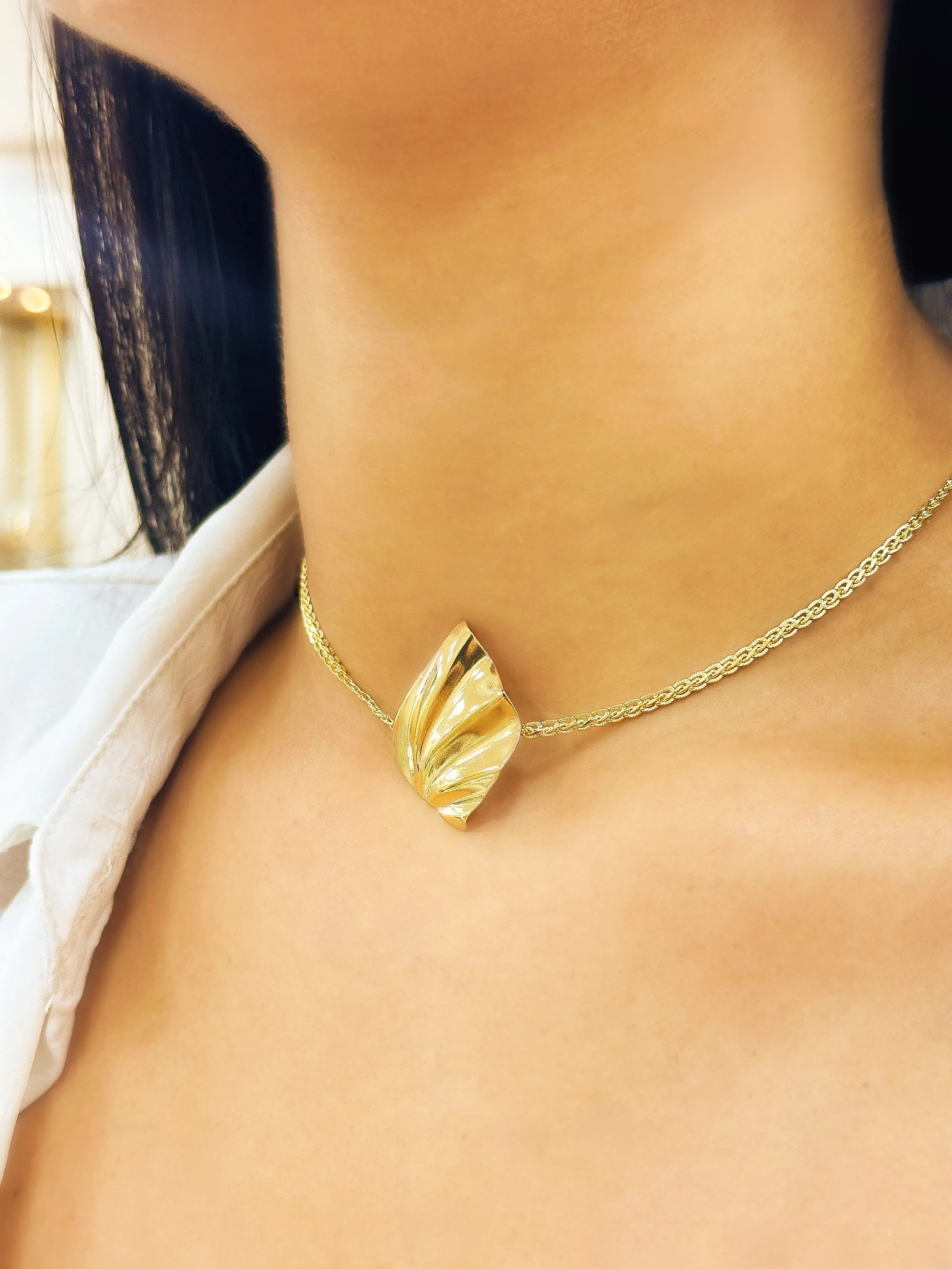 CHOKER FOLHA