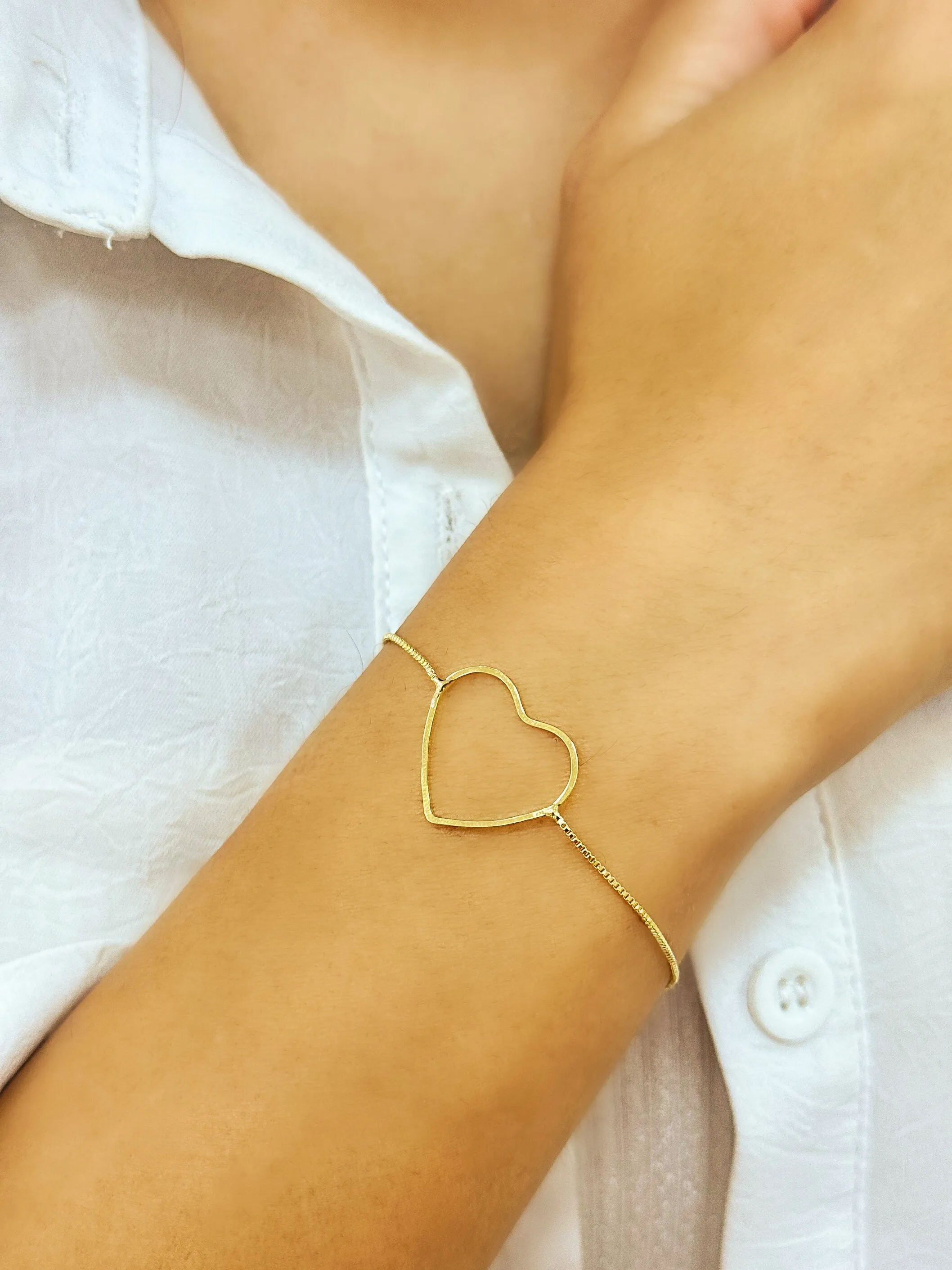 PULSEIRA VENEZIANA CORAÇÃO VAZADO