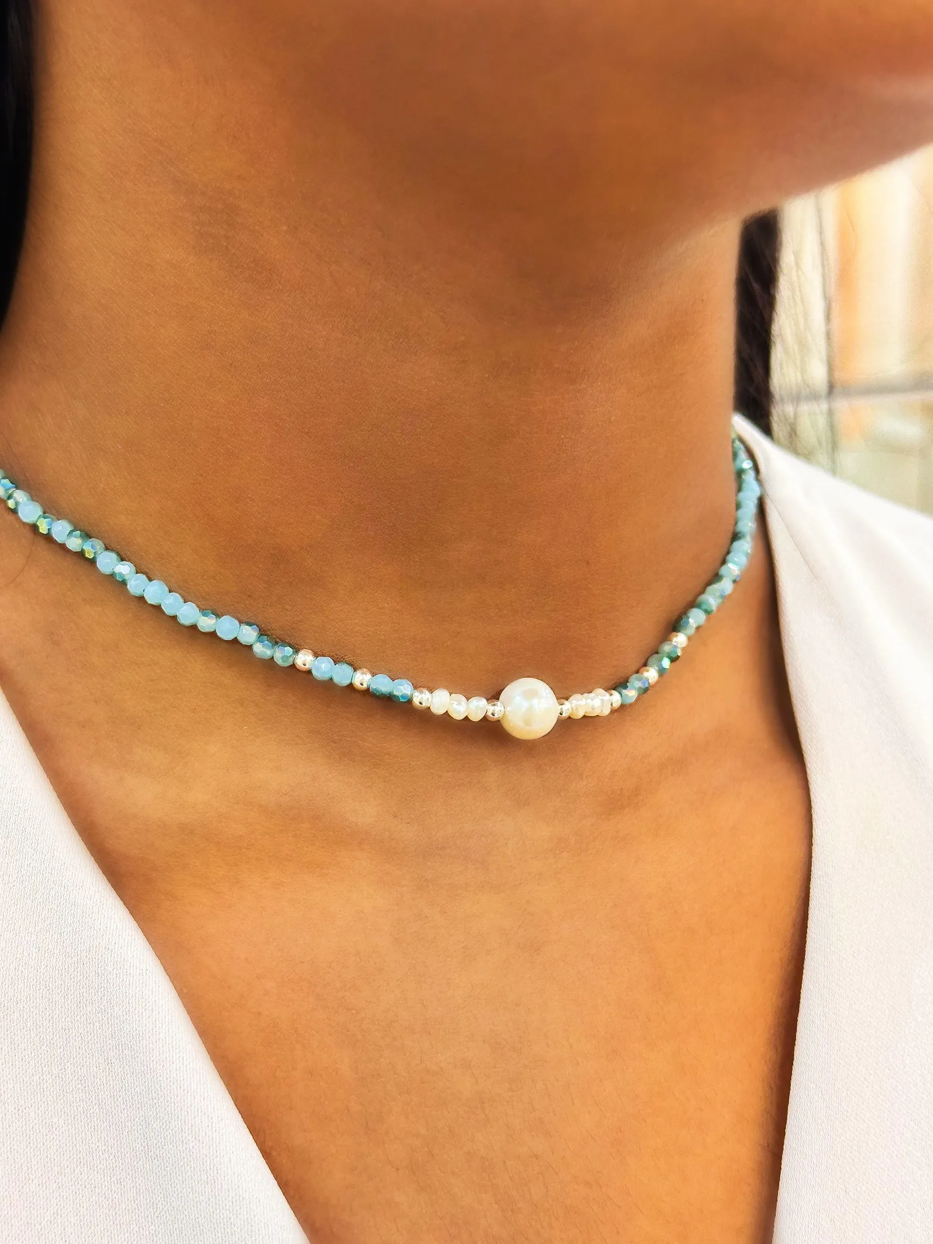 CHOKER PRATA PEDRAS TURQUEZA LAPIDADA COM PEROLAS