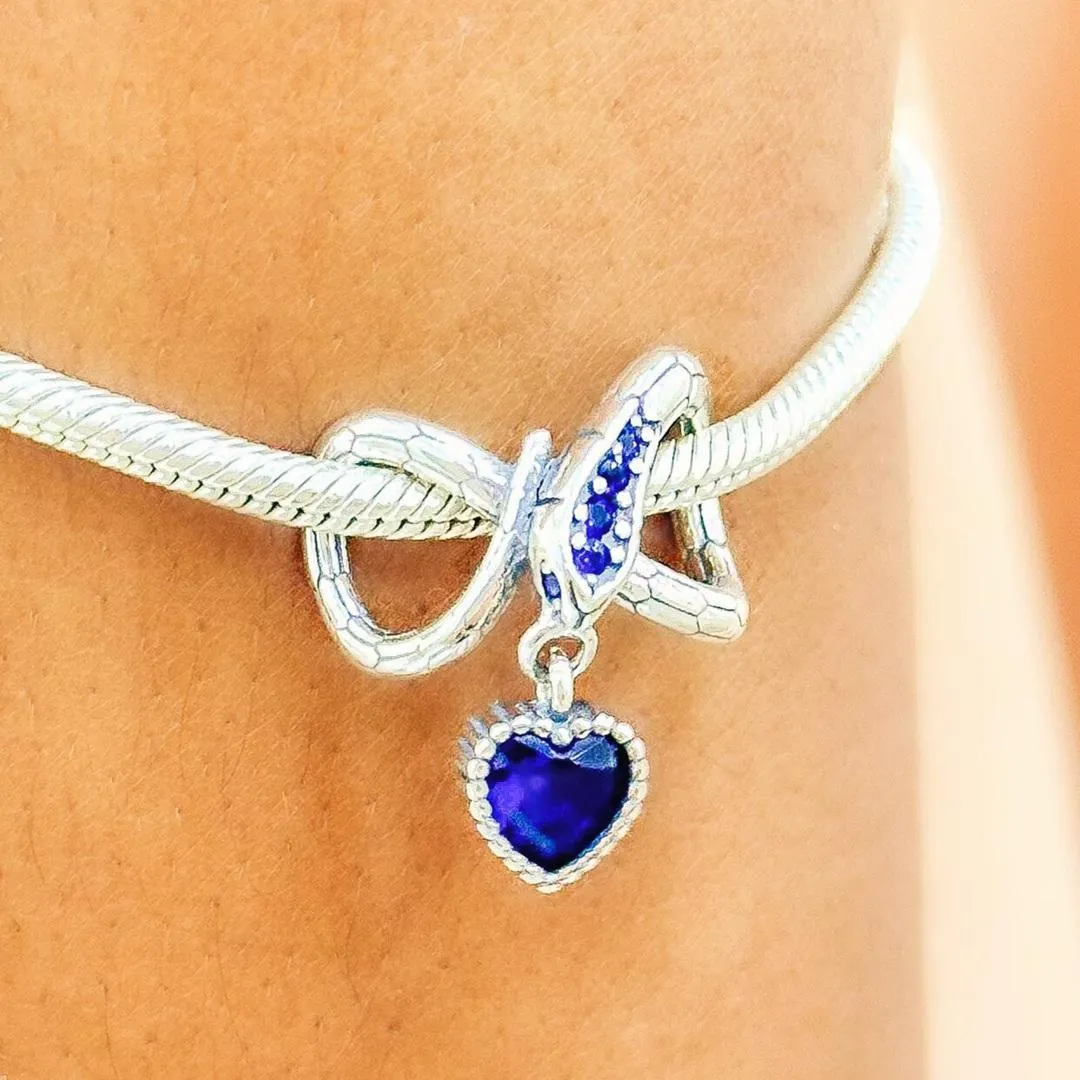 BERLOQUE PRATA INFINITO SERPENTE COM CORAÇÃO PEDRA AZUL