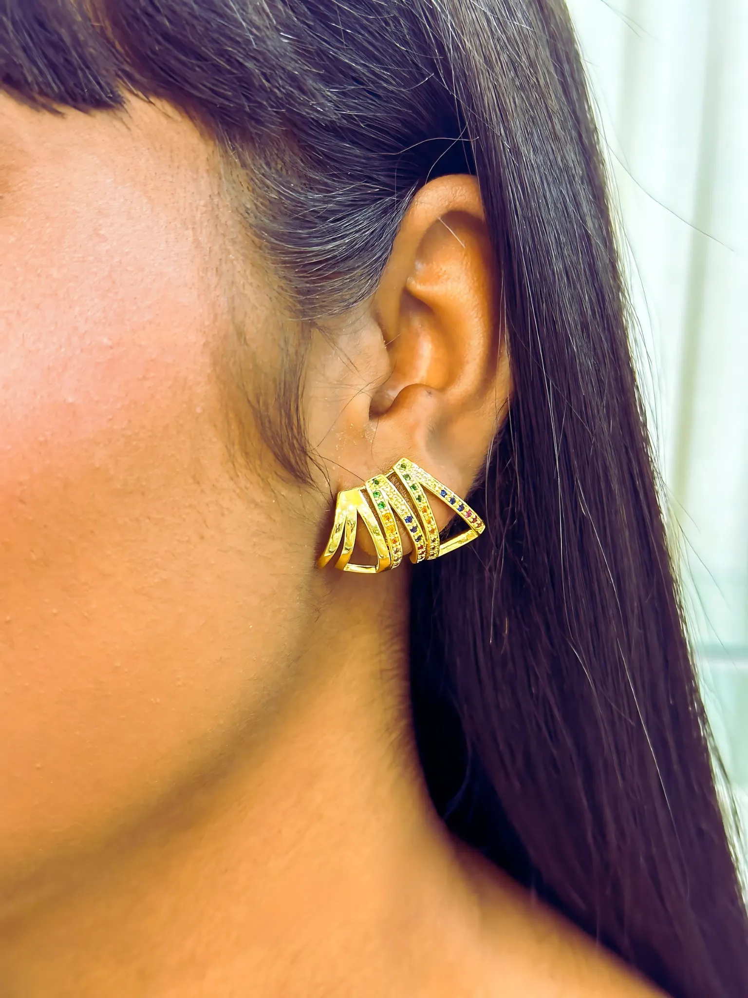 BRINCO EAR CUFF CRAVEJADO COLORS